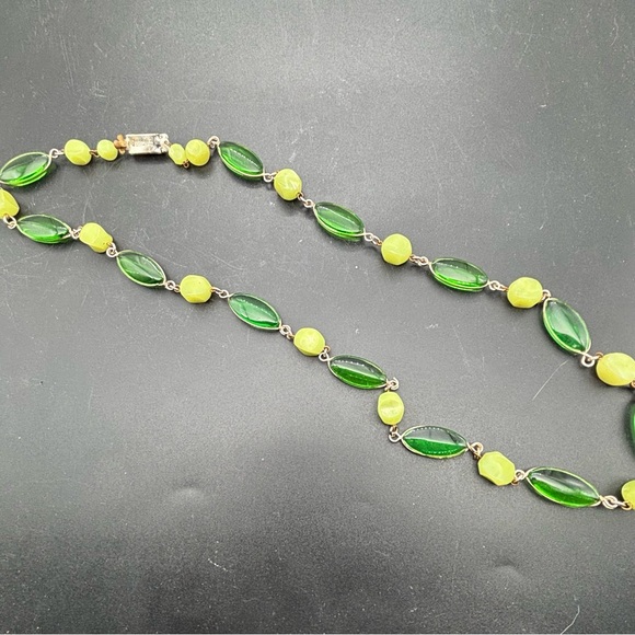 Vintage made in W Germany MCM Elegant Green and Yellow Beaded Necklace - Picture 8 of 10
